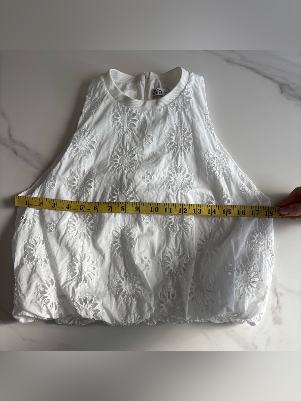 Zara White Eyelet Sleeveless Crop Top Sz L - Picture 10 of 12
